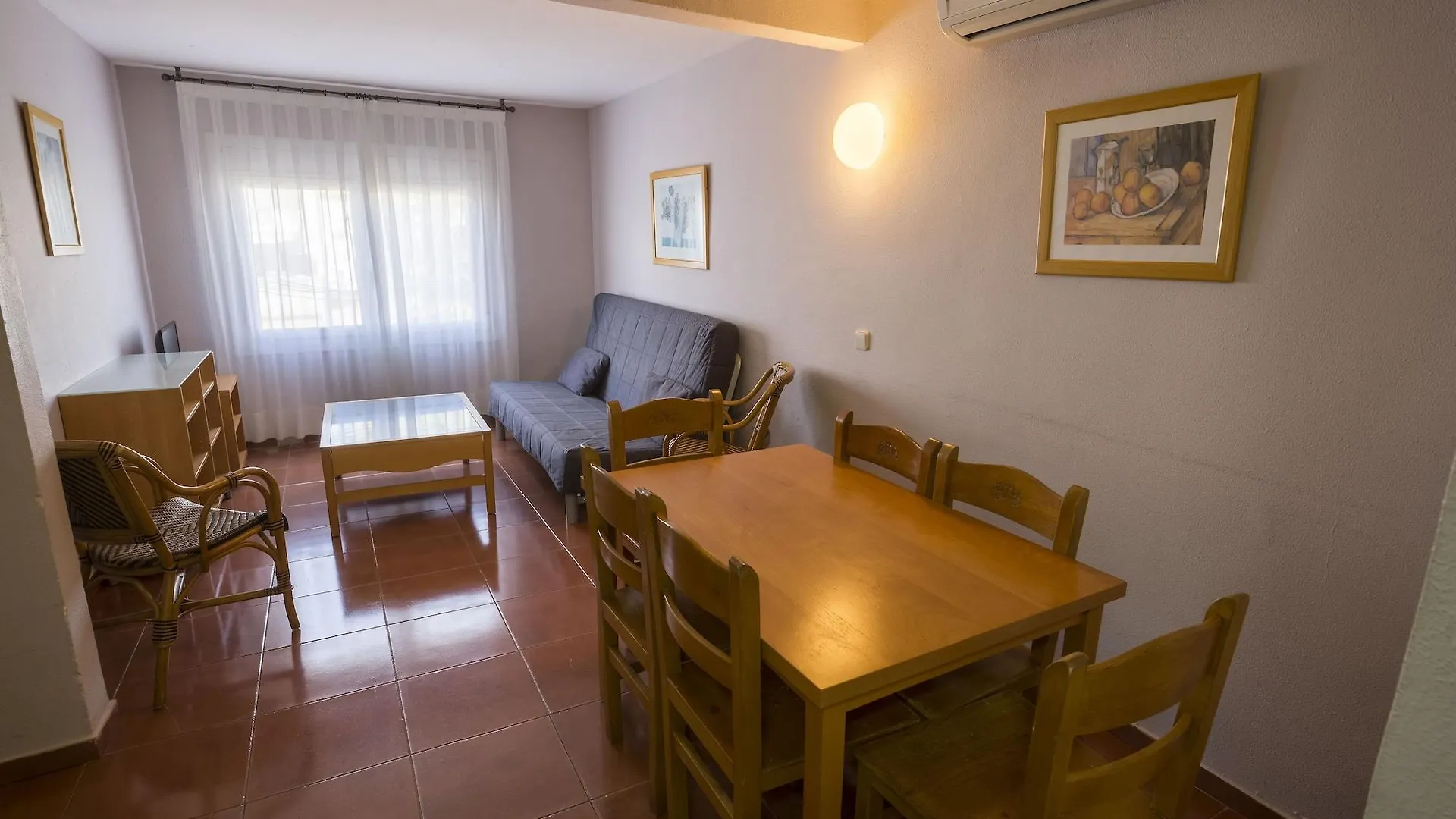 Apartments Mar De Tossa 또사데마르
